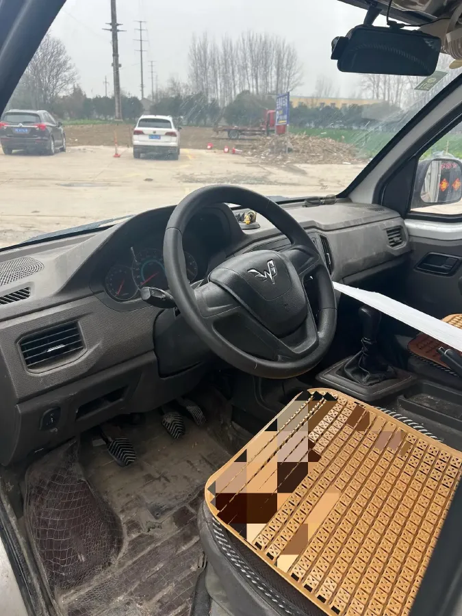 2019 WuLing RongGuang New Truck 1.5L 107HP L4 5MT,autocango,china used car exporter,china ev exporter,chinese used car exporter,chinese used ev exporter