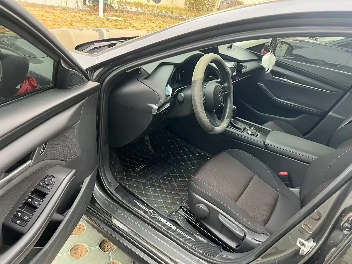 2021 Mazda 3 Axela 1.5L 117HP L4 6AT,autocango,china used car exporter,china ev exporter,chinese used car exporter,chinese used ev exporter
