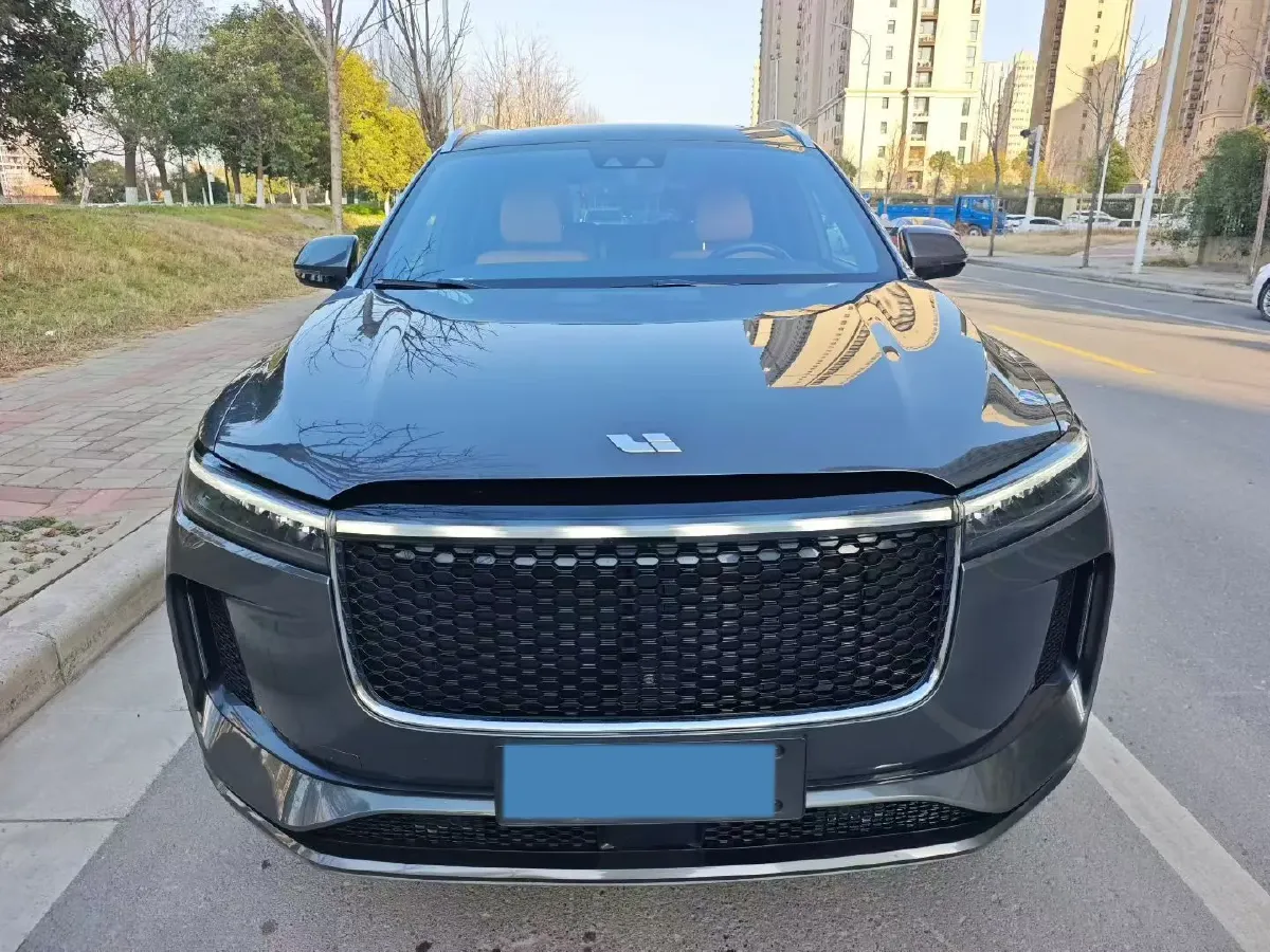2020 Li ONE Range Extended 131HP REEV 40.5KWH,autocango,china used car exporter,china ev exporter,chinese used car exporter,chinese used ev exporter