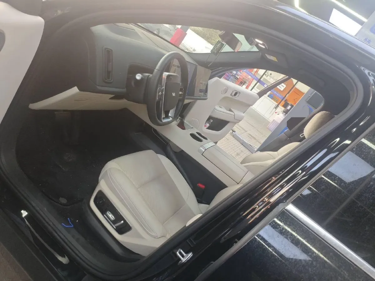 2024 Li L8 Range Extended 154HP REEV 42.8KWH,autocango,china used car exporter,china ev exporter,chinese used car exporter,chinese used ev exporter