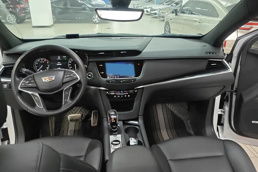 2021 Cadillac XT5 2.0T 237HP L4 9AT,autocango,china used car exporter,china ev exporter,chinese used car exporter,chinese used ev exporter