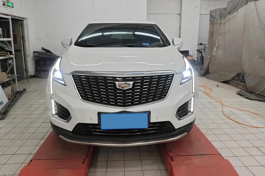 2021 Cadillac XT5 2.0T 237HP L4 9AT,autocango,china used car exporter,china ev exporter,chinese used car exporter,chinese used ev exporter