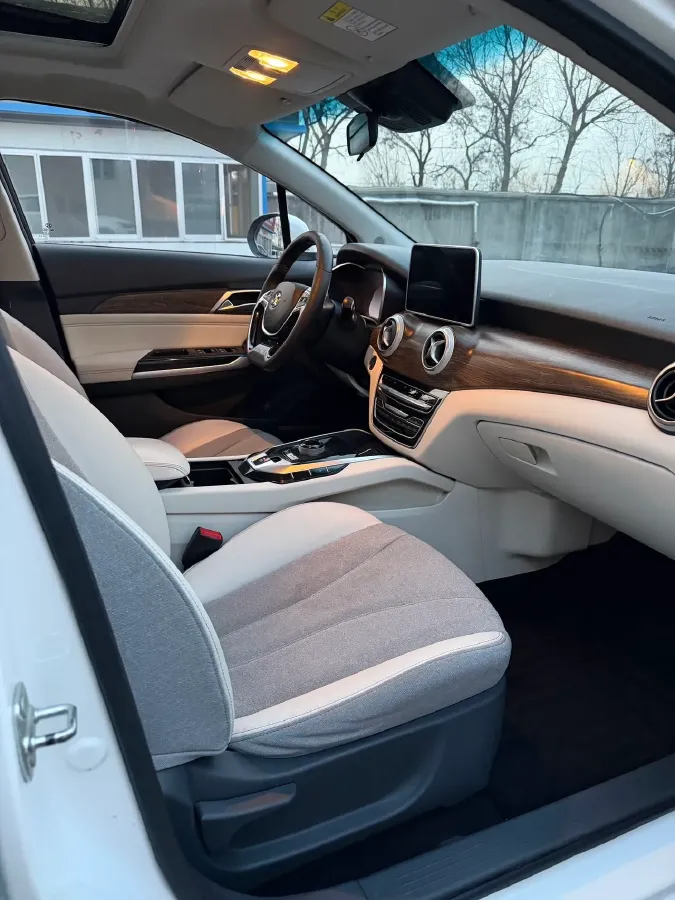 2018 BeiJing Auto EU5 BEV 53.66KWH,autocango,china used car exporter,china ev exporter,chinese used car exporter,chinese used ev exporter