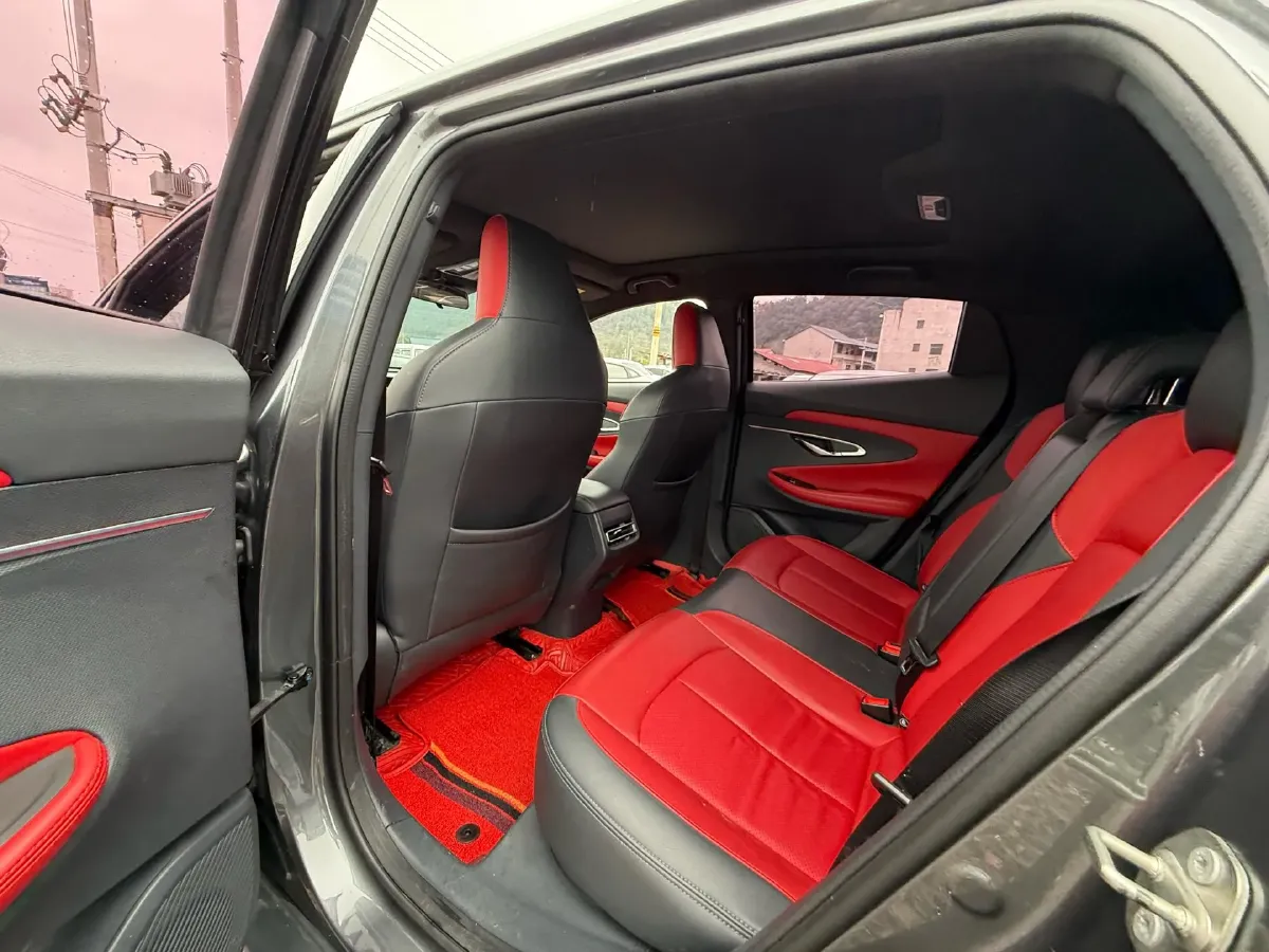 2020 ChangAn UNI-T 1.5T 180HP L4 7DCT,autocango,china used car exporter,china ev exporter,chinese used car exporter,chinese used ev exporter