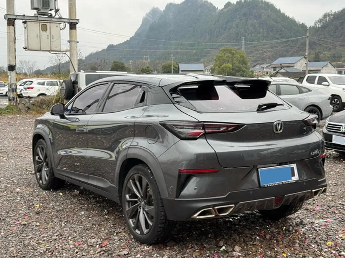 2020 ChangAn UNI-T 1.5T 180HP L4 7DCT,autocango,china used car exporter,china ev exporter,chinese used car exporter,chinese used ev exporter