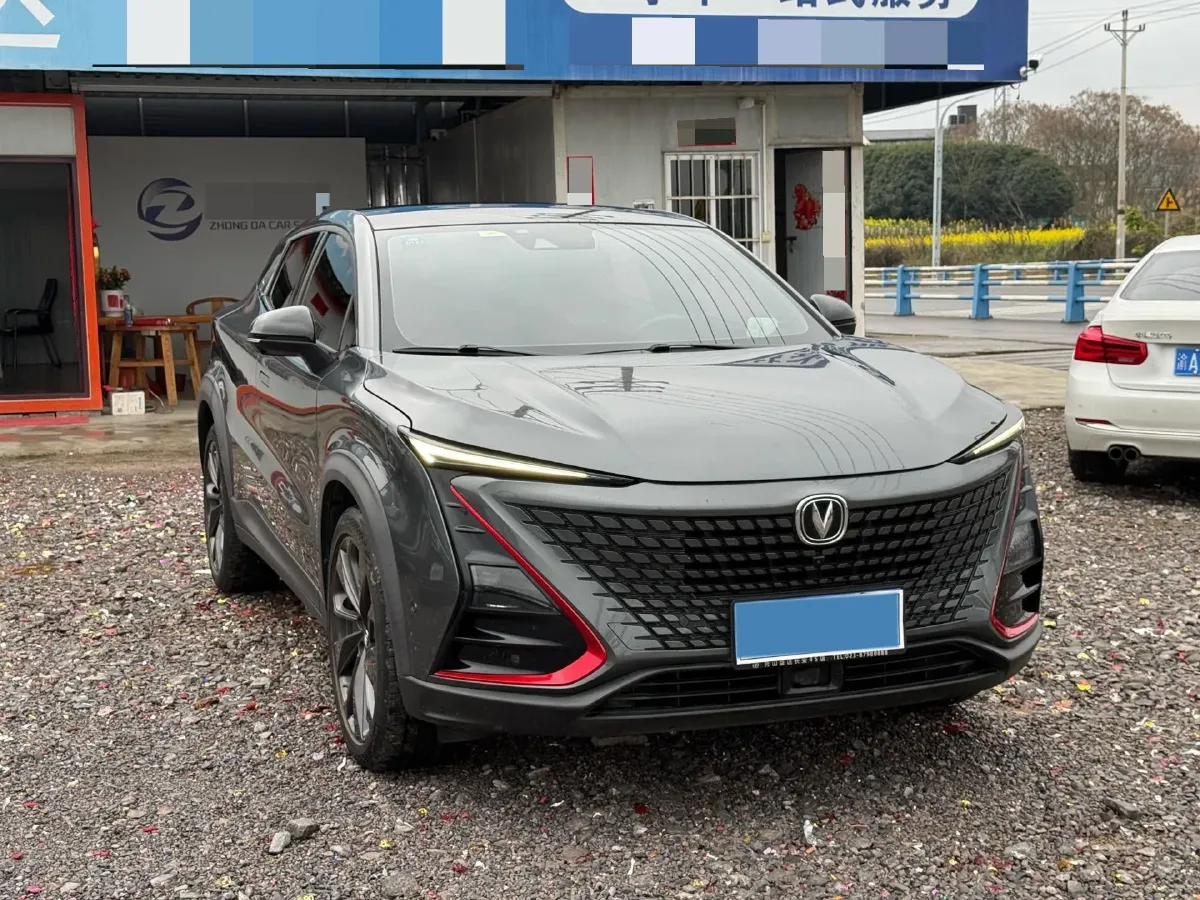 2020 ChangAn UNI-T 1.5T 180HP L4 7DCT,autocango,china used car exporter,china ev exporter,chinese used car exporter,chinese used ev exporter