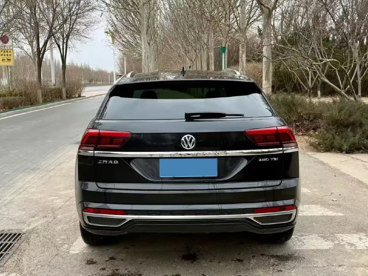2020 Volkswagen Teramont 2.0T 220HP L4 7DCT,autocango,china used car exporter,china ev exporter,chinese used car exporter,chinese used ev exporter