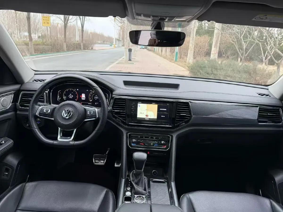 2020 Volkswagen Teramont 2.0T 220HP L4 7DCT,autocango,china used car exporter,china ev exporter,chinese used car exporter,chinese used ev exporter