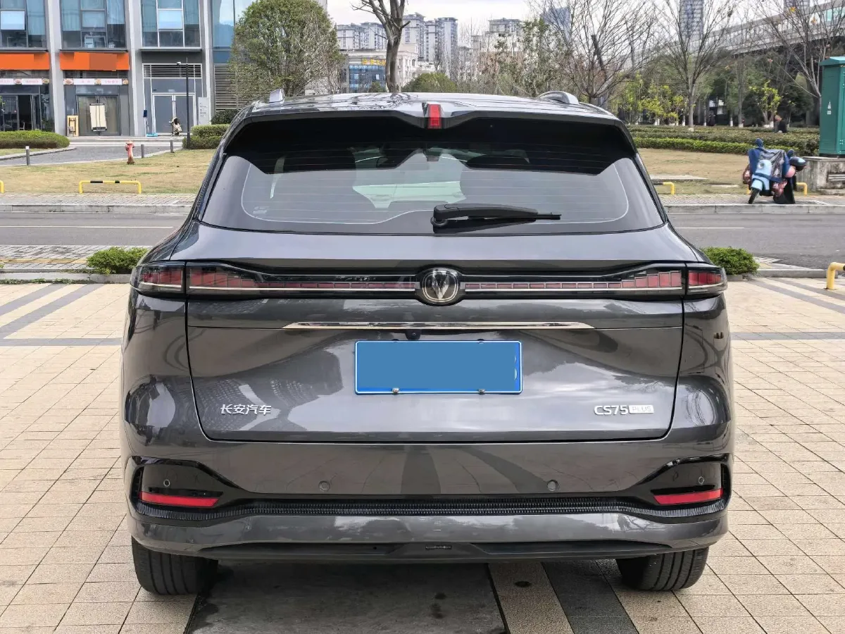 2025 ChangAn CS75 Plus 1.5T 192HP L4 8AT,autocango,china used car exporter,china ev exporter,chinese used car exporter,chinese used ev exporter