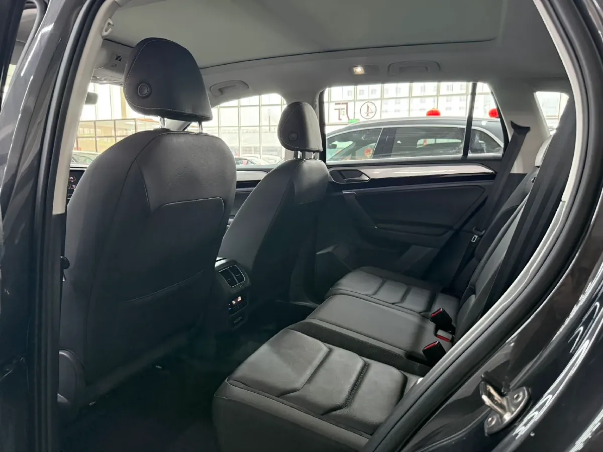 2022 Volkswagen Tayron 1.4T 150HP L4 7DCT,autocango,china used car exporter,china ev exporter,chinese used car exporter,chinese used ev exporter