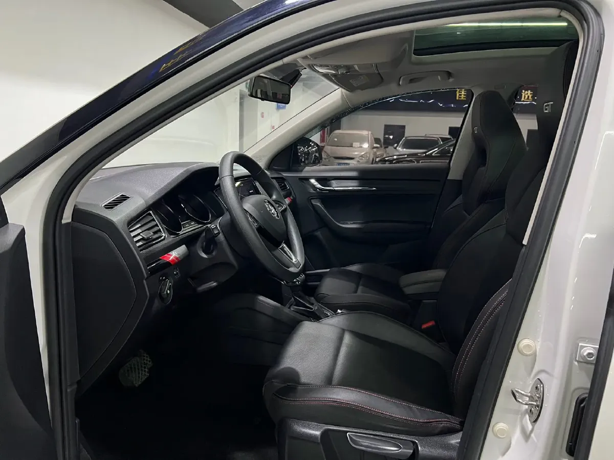 2022 Skoda Kamiq 1.5L 112HP L4 6AT,autocango,china used car exporter,china ev exporter,chinese used car exporter,chinese used ev exporter