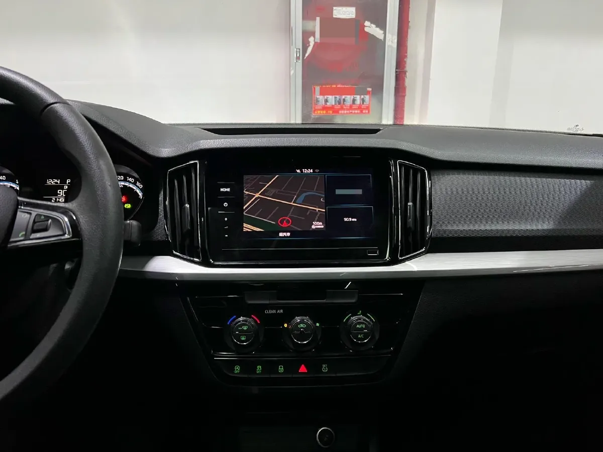 2022 Skoda Kamiq 1.5L 112HP L4 6AT,autocango,china used car exporter,china ev exporter,chinese used car exporter,chinese used ev exporter