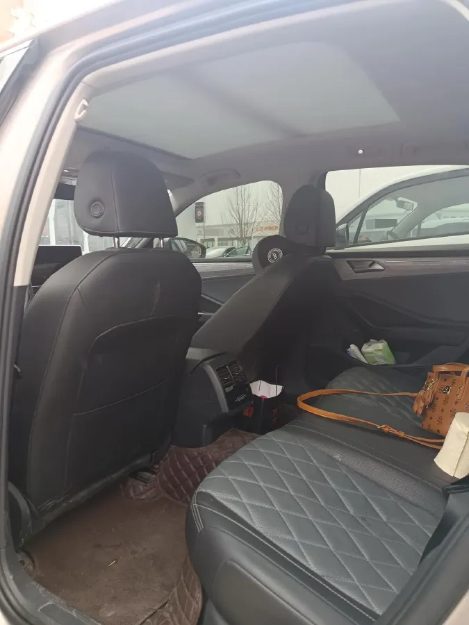 2023 Volkswagen Sagitar 1.5T 160HP L4 7DCT,autocango,china used car exporter,china ev exporter,chinese used car exporter,chinese used ev exporter