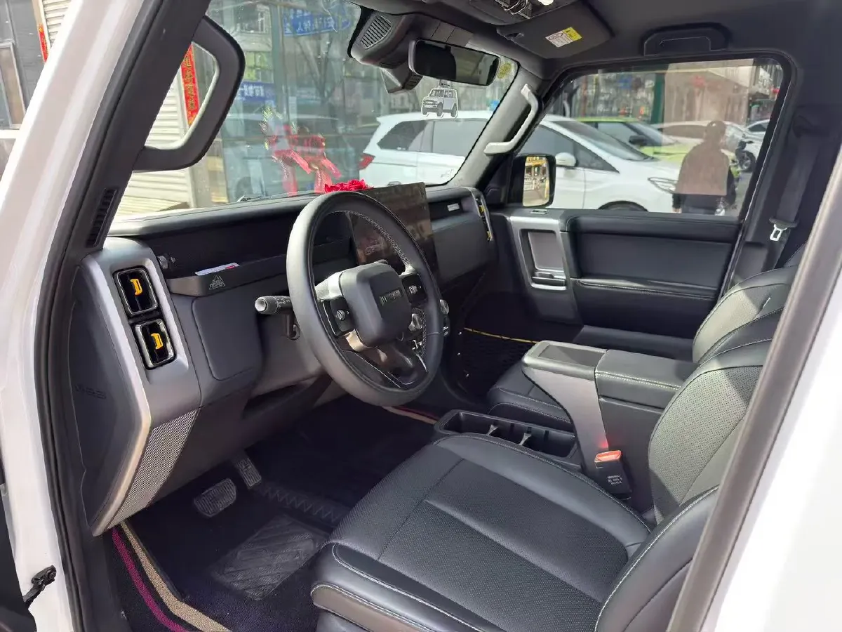 2025 Yufeng Auto Golden Warehouse BEV,autocango,china used car exporter,china ev exporter,chinese used car exporter,chinese used ev exporter