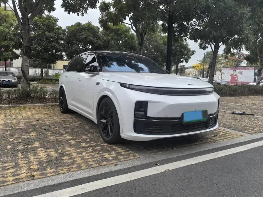 2023 Li L7 Range Extended 154HP REEV 40.9KWH,autocango,china used car exporter,china ev exporter,chinese used car exporter,chinese used ev exporter