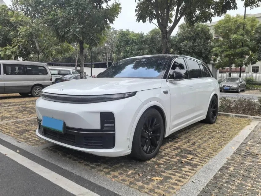 2023 Li L7 Range Extended 154HP REEV 40.9KWH,autocango,china used car exporter,china ev exporter,chinese used car exporter,chinese used ev exporter