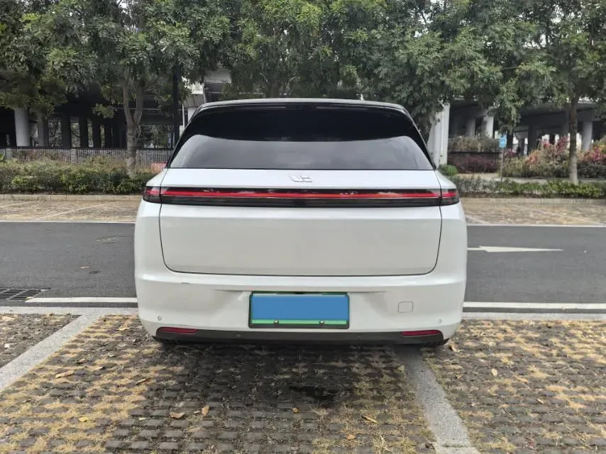 2023 Li L7 Range Extended 154HP REEV 40.9KWH,autocango,china used car exporter,china ev exporter,chinese used car exporter,chinese used ev exporter