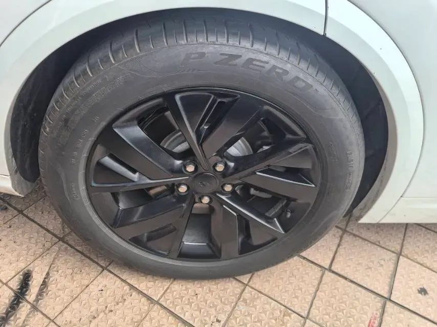 2023 Li L7 Range Extended 154HP REEV 40.9KWH,autocango,china used car exporter,china ev exporter,chinese used car exporter,chinese used ev exporter