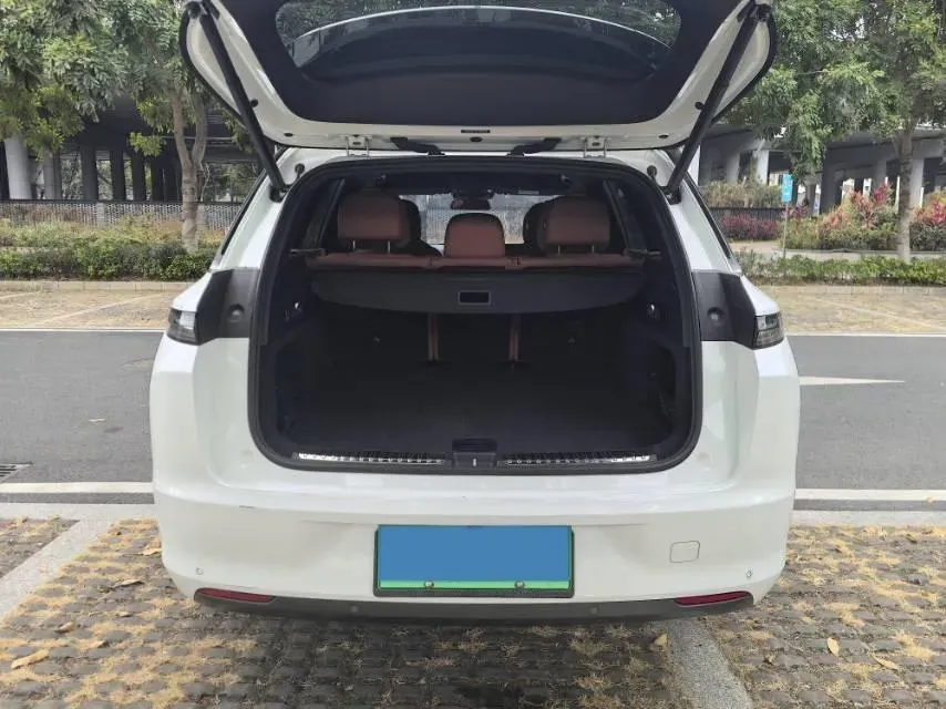 2023 Li L7 Range Extended 154HP REEV 40.9KWH,autocango,china used car exporter,china ev exporter,chinese used car exporter,chinese used ev exporter