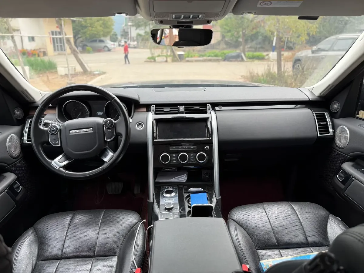 2018 Land Rover Discovery 3.0T 340HP V6 8AT,autocango,china used car exporter,china ev exporter,chinese used car exporter,chinese used ev exporter