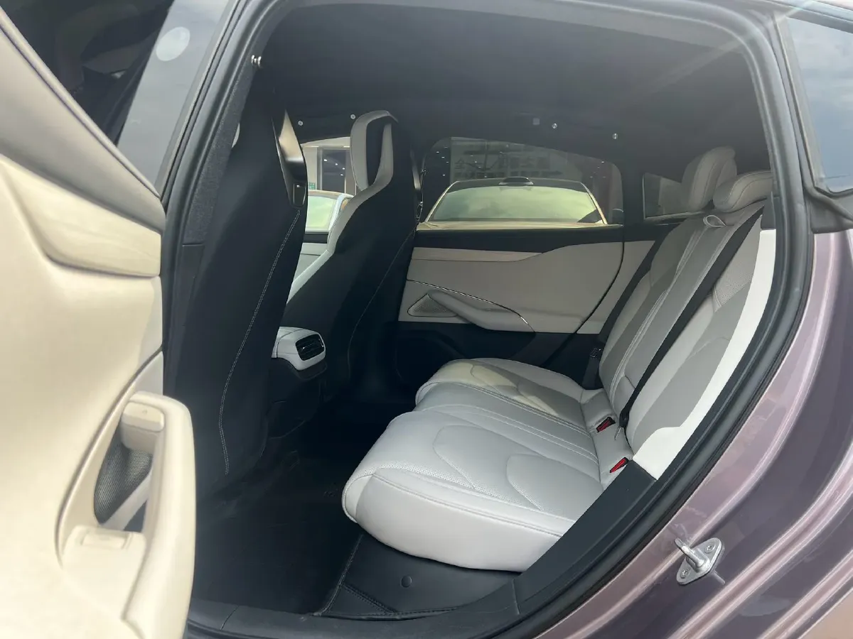 2024 MI SU7 BEV 73.6KWH,autocango,china used car exporter,china ev exporter,chinese used car exporter,chinese used ev exporter