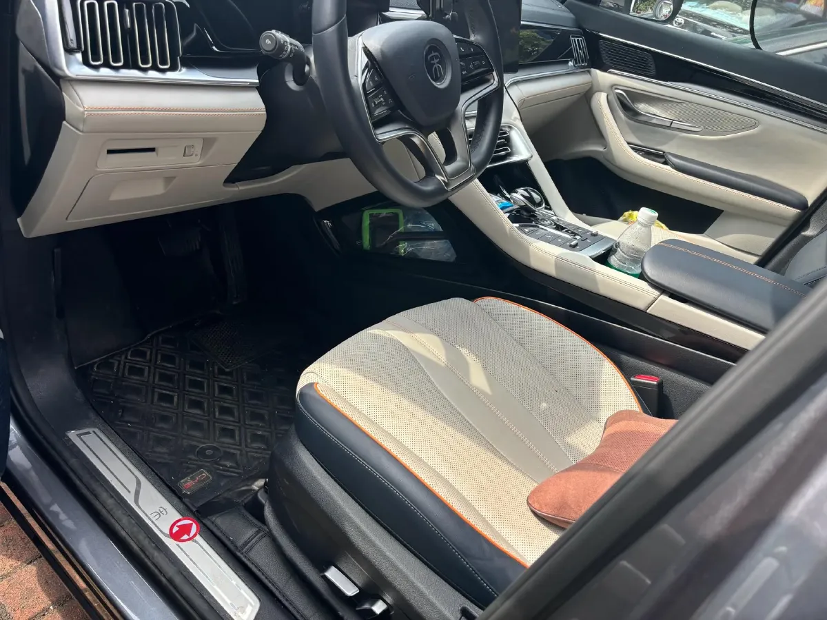 2022 Geely JiaJi 1.5T 177HP L3 7DCT PHEV 15.5KWH,autocango,china used car exporter,china ev exporter,chinese used car exporter,chinese used ev exporter