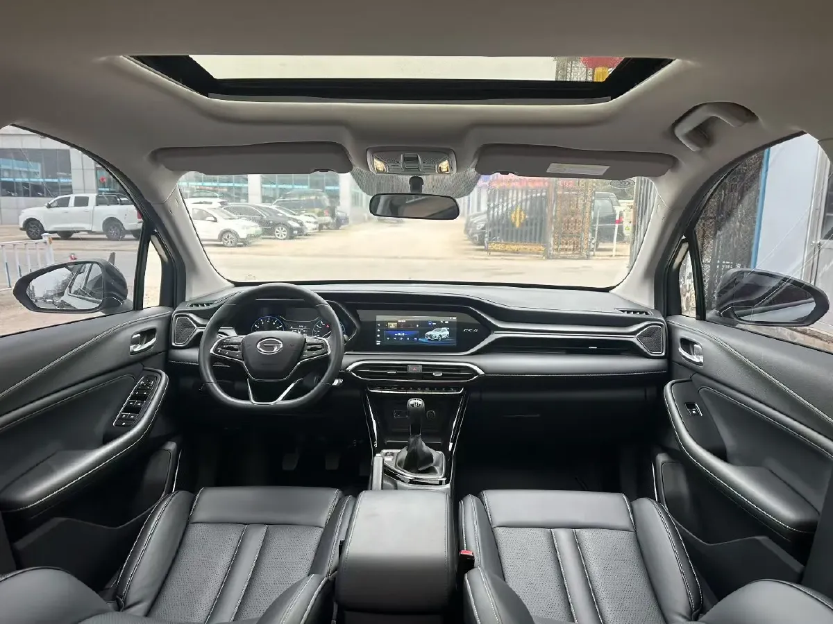 2021 GAC Trumpchi GS4 1.5T 169HP L4 6MT,autocango,china used car exporter,china ev exporter,chinese used car exporter,chinese used ev exporter