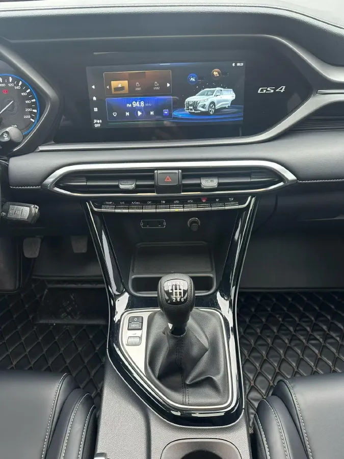 2021 GAC Trumpchi GS4 1.5T 169HP L4 6MT,autocango,china used car exporter,china ev exporter,chinese used car exporter,chinese used ev exporter