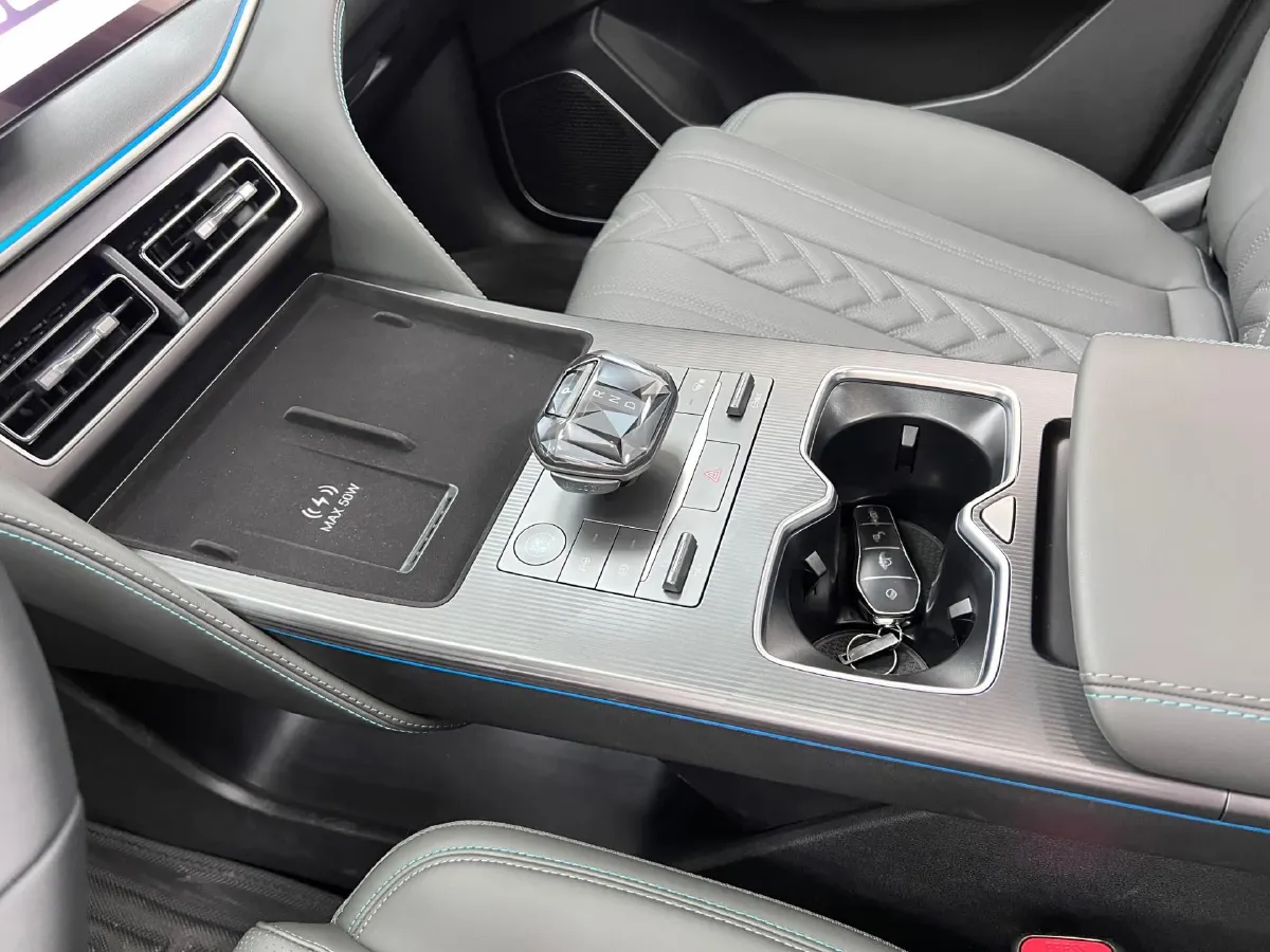 2025 BYD SongL DM-i 1.5L 101HP L4 E-CVT PHEV 26.6KWH,autocango,china used car exporter,china ev exporter,chinese used car exporter,chinese used ev exporter