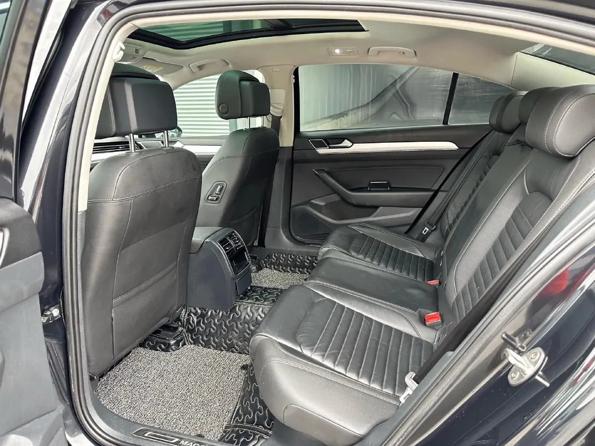 2019 Chevrolet Malibu XL 2.0T 241HP L4 9AT,autocango,china used car exporter,china ev exporter,chinese used car exporter,chinese used ev exporter