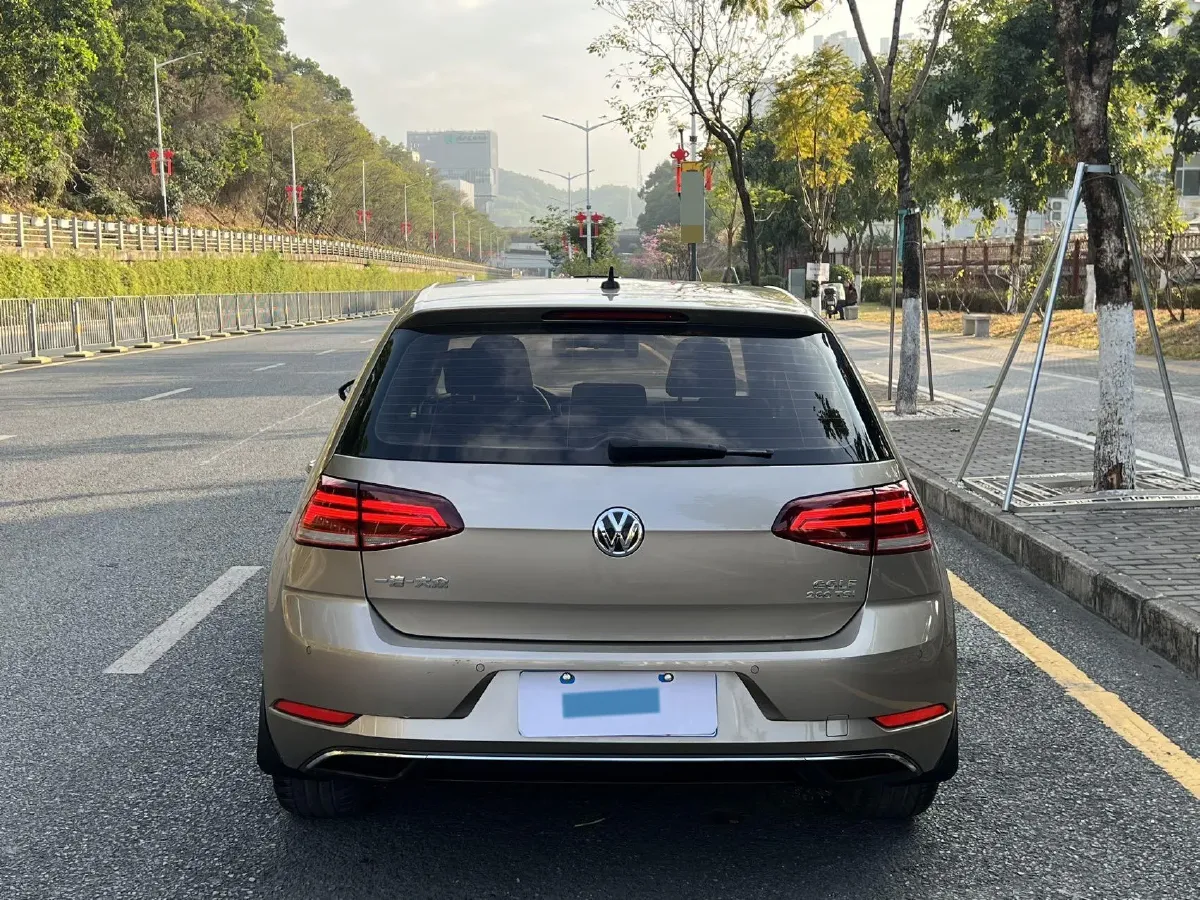 2020 Volkswagen Golf 1.4T 150HP L4 7DCT,autocango,china used car exporter,china ev exporter,chinese used car exporter,chinese used ev exporter