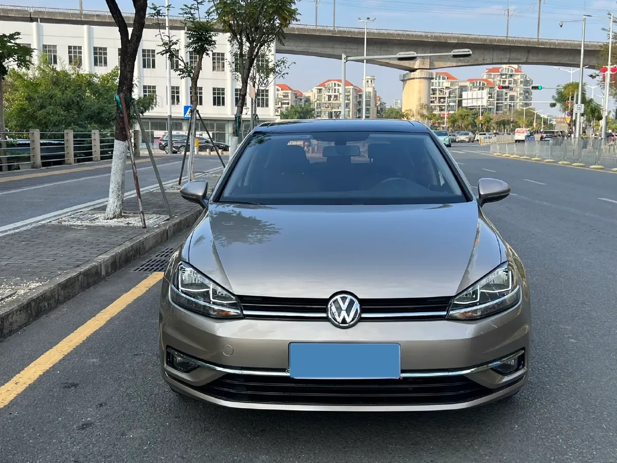2020 Volkswagen Golf 1.4T 150HP L4 7DCT,autocango,china used car exporter,china ev exporter,chinese used car exporter,chinese used ev exporter