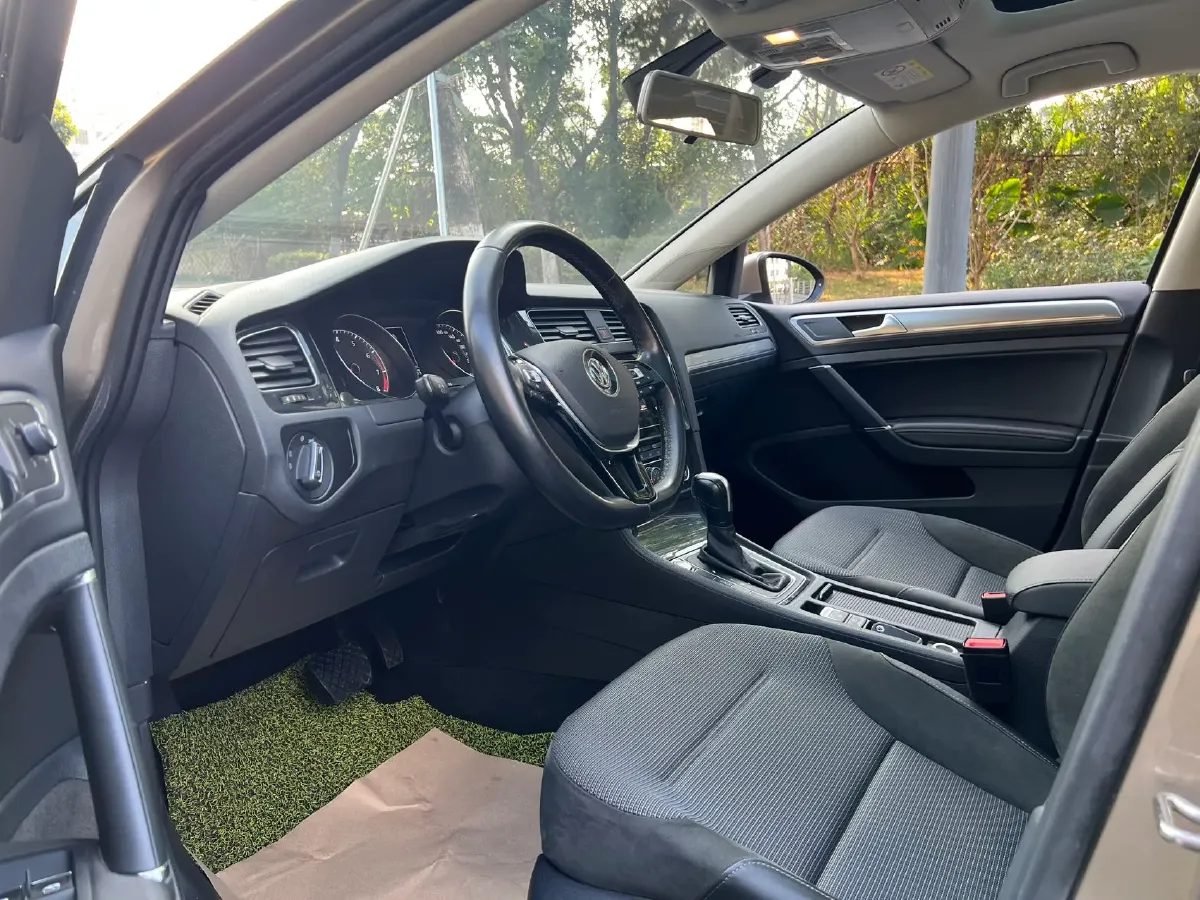 2020 Volkswagen Golf 1.4T 150HP L4 7DCT,autocango,china used car exporter,china ev exporter,chinese used car exporter,chinese used ev exporter