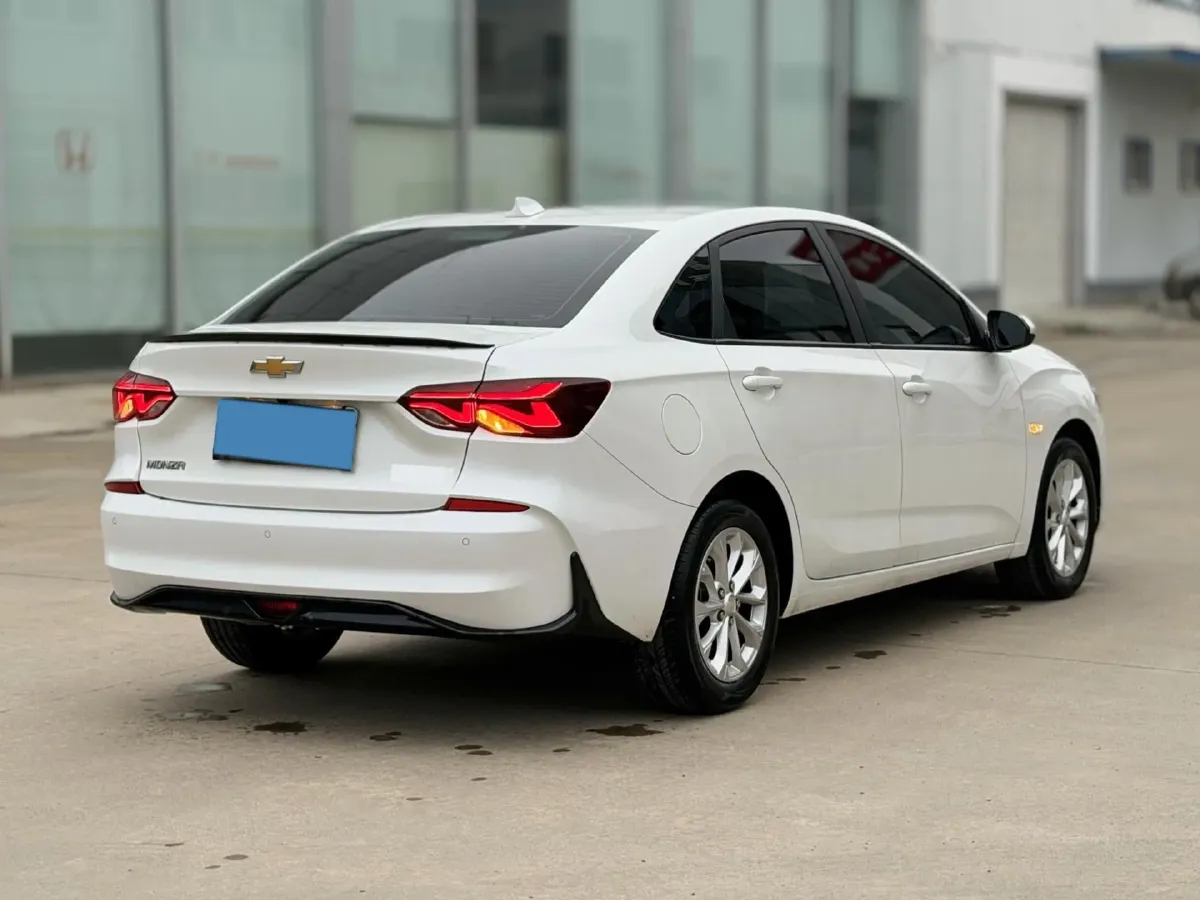 2024 Chevrolet Monza 1.5L 113HP L4 6DCT,autocango,china used car exporter,china ev exporter,chinese used car exporter,chinese used ev exporter