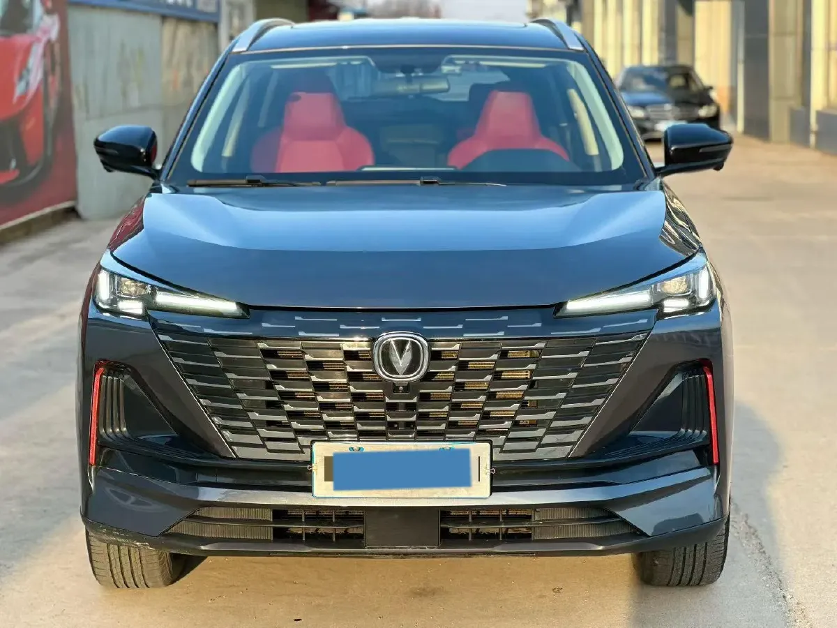 2022 ChangAn UNI-V 1.5T 188HP L4 7DCT,autocango,china used car exporter,china ev exporter,chinese used car exporter,chinese used ev exporter