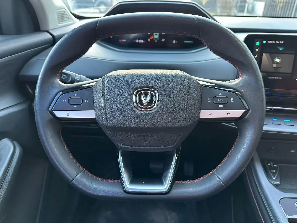 2022 ChangAn UNI-V 1.5T 188HP L4 7DCT,autocango,china used car exporter,china ev exporter,chinese used car exporter,chinese used ev exporter