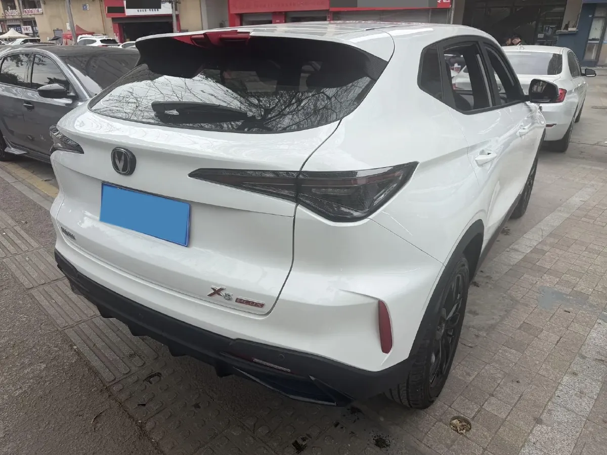 2024 ChangAn X5 PLUS 1.5T 188HP L4 7DCT,autocango,china used car exporter,china ev exporter,chinese used car exporter,chinese used ev exporter