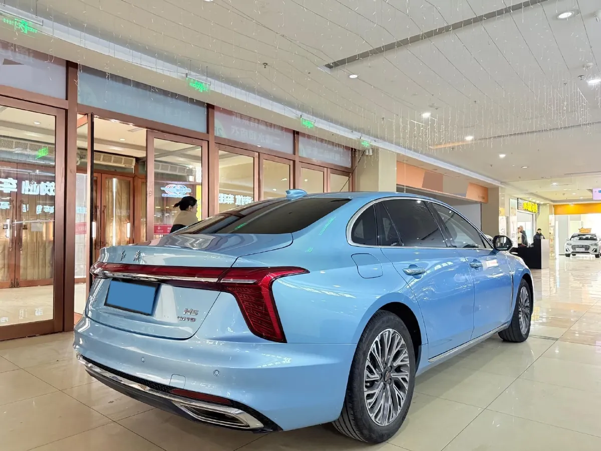 2023 HongQi H5 2.0T 224HP L4 8AT,autocango,china used car exporter,china ev exporter,chinese used car exporter,chinese used ev exporter
