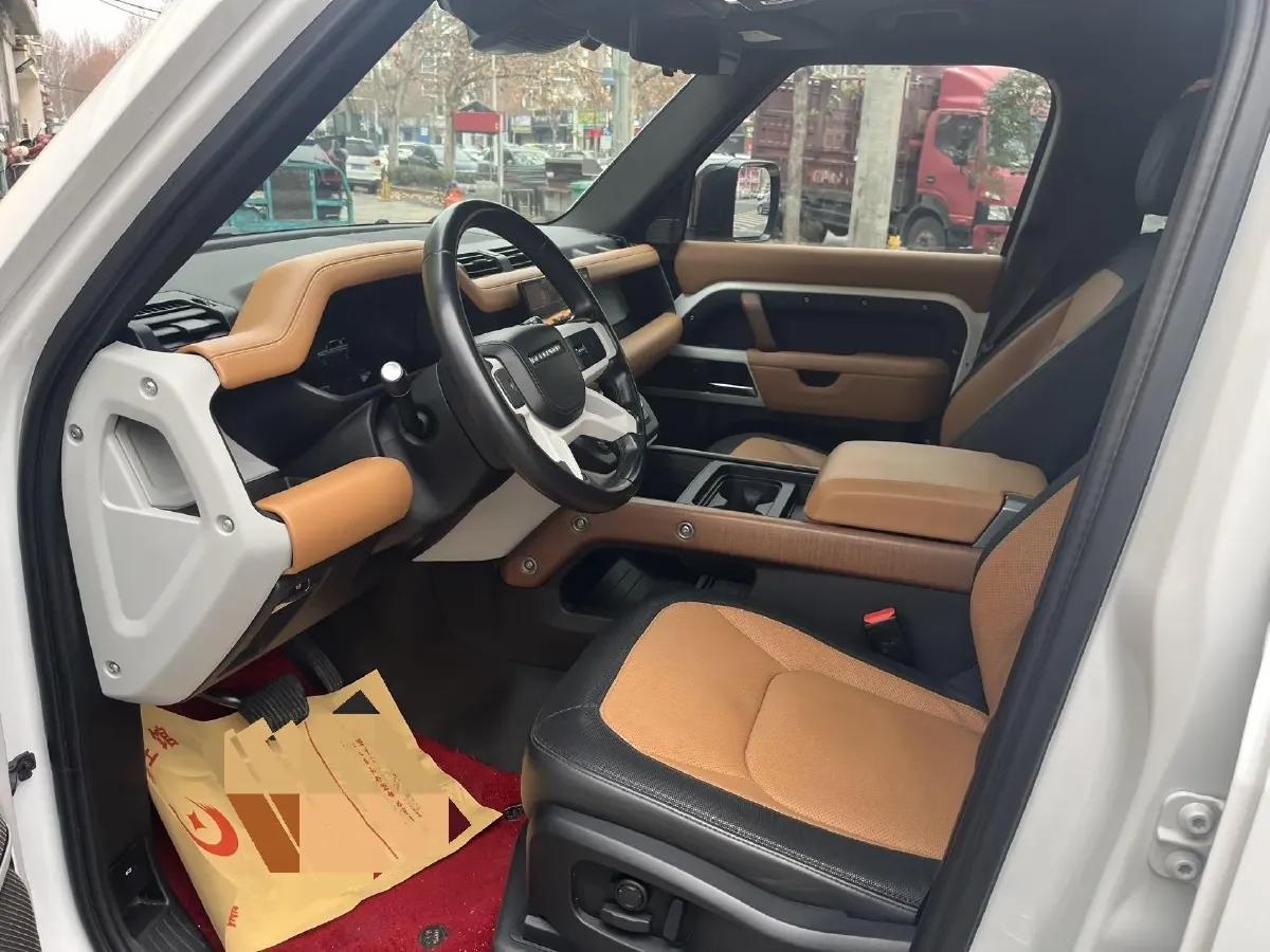 2023 Land Rover Defender 3.0T 400HP L6 8AT,autocango,china used car exporter,china ev exporter,chinese used car exporter,chinese used ev exporter