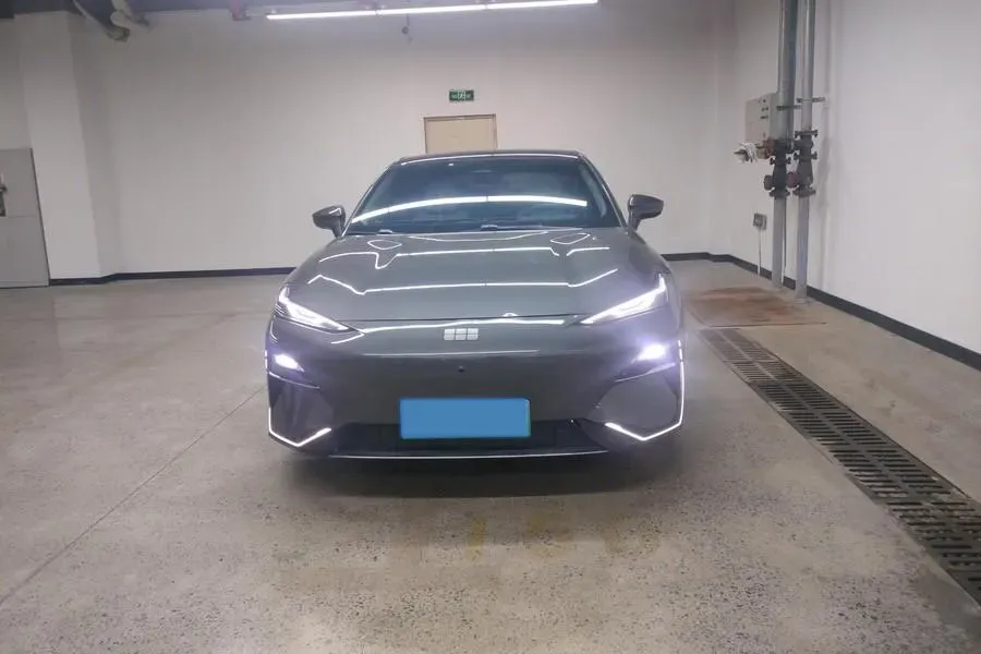 2024 Geely Galaxy E8 BEV 75.6KWH,autocango,china used car exporter,china ev exporter,chinese used car exporter,chinese used ev exporter