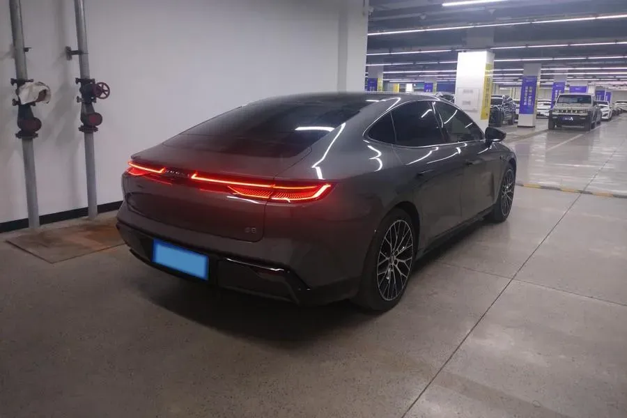 2024 Geely Galaxy E8 BEV 75.6KWH,autocango,china used car exporter,china ev exporter,chinese used car exporter,chinese used ev exporter