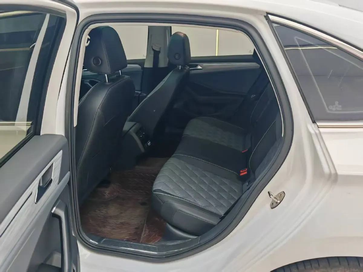 2023 Volkswagen Sagitar 1.5T 160HP L4 7DCT,autocango,china used car exporter,china ev exporter,chinese used car exporter,chinese used ev exporter