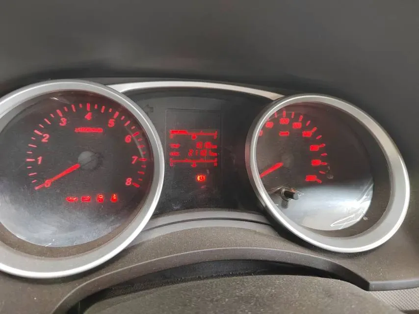 2019 WuLing HongGuang 1.5L 99HP L4 6MT,autocango,china used car exporter,china ev exporter,chinese used car exporter,chinese used ev exporter