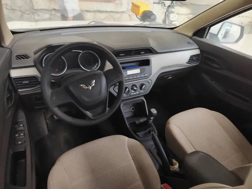 2019 WuLing HongGuang 1.5L 99HP L4 6MT,autocango,china used car exporter,china ev exporter,chinese used car exporter,chinese used ev exporter