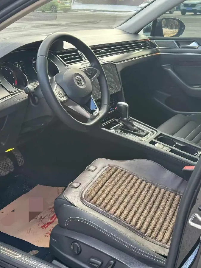 2020 Volkswagen Magotan 2.0T 186HP L4 7DCT,autocango,china used car exporter,china ev exporter,chinese used car exporter,chinese used ev exporter