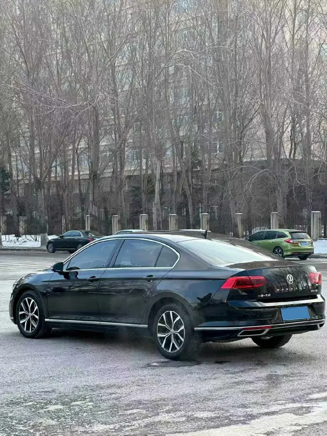 2020 Volkswagen Magotan 2.0T 186HP L4 7DCT,autocango,china used car exporter,china ev exporter,chinese used car exporter,chinese used ev exporter