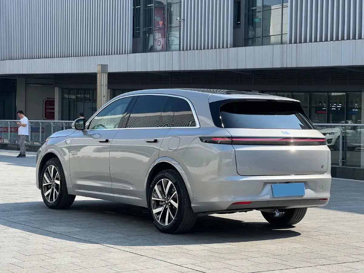 2023 Li L7 Range Extended 154HP REEV 40.9KWH,autocango,china used car exporter,china ev exporter,chinese used car exporter,chinese used ev exporter