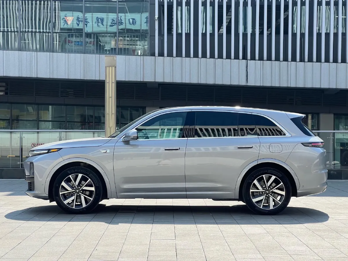 2023 Li L7 Range Extended 154HP REEV 40.9KWH,autocango,china used car exporter,china ev exporter,chinese used car exporter,chinese used ev exporter