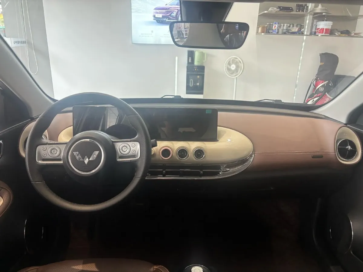 2023 WuLing BinGuo BEV 31.9KWH,autocango,china used car exporter,china ev exporter,chinese used car exporter,chinese used ev exporter