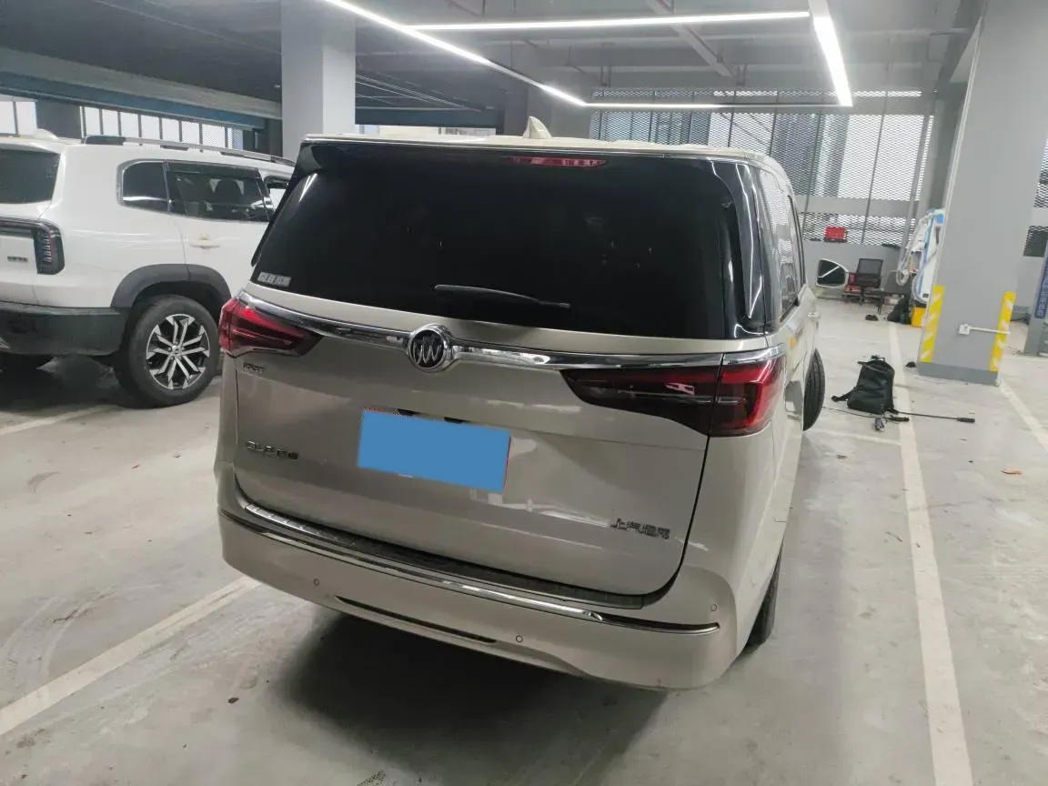 2021 Buick GL8 2.0T 237HP L4 9AT,autocango,china used car exporter,china ev exporter,chinese used car exporter,chinese used ev exporter